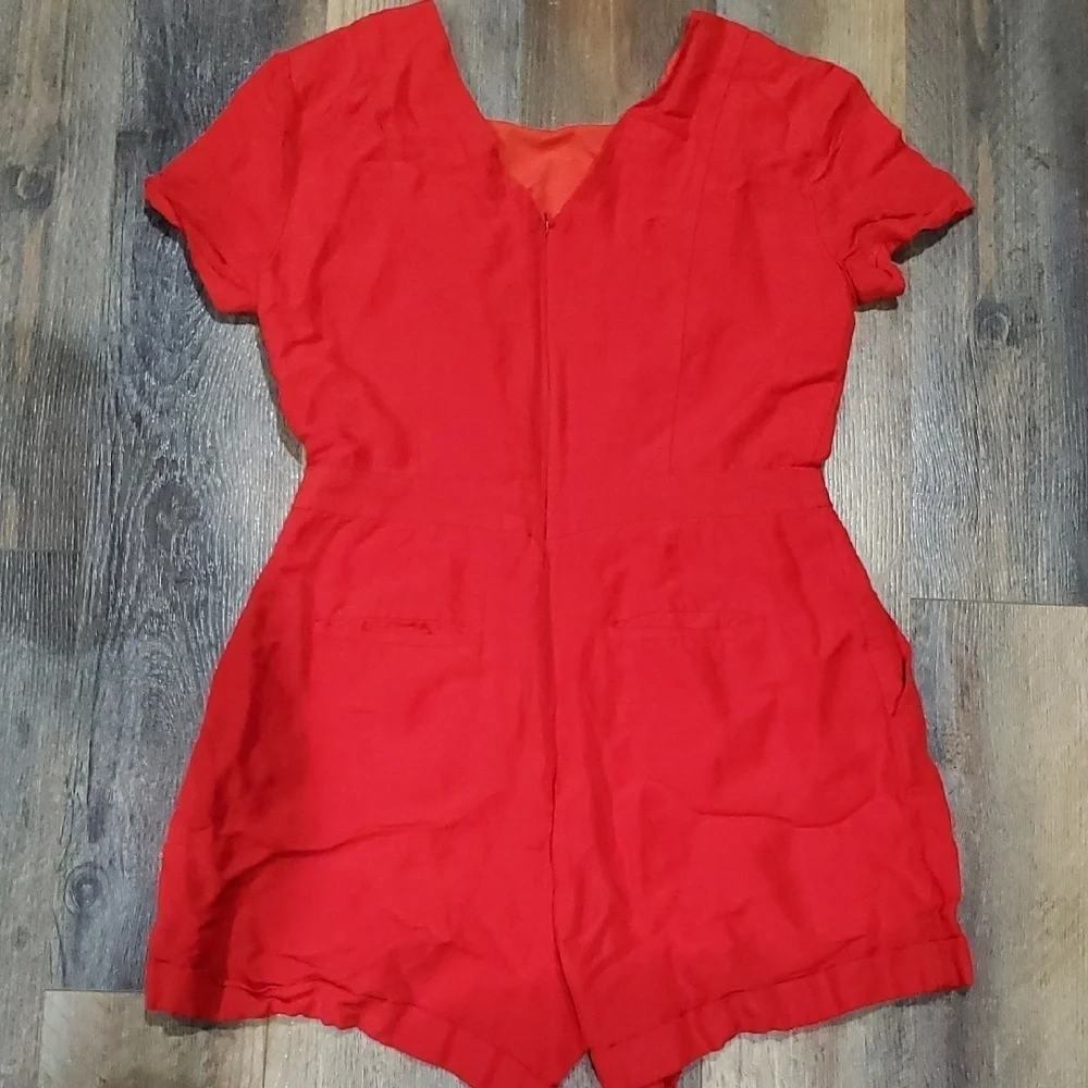 Banana Republic Red Romper Linen Blend Lightweight Short-Sleeved